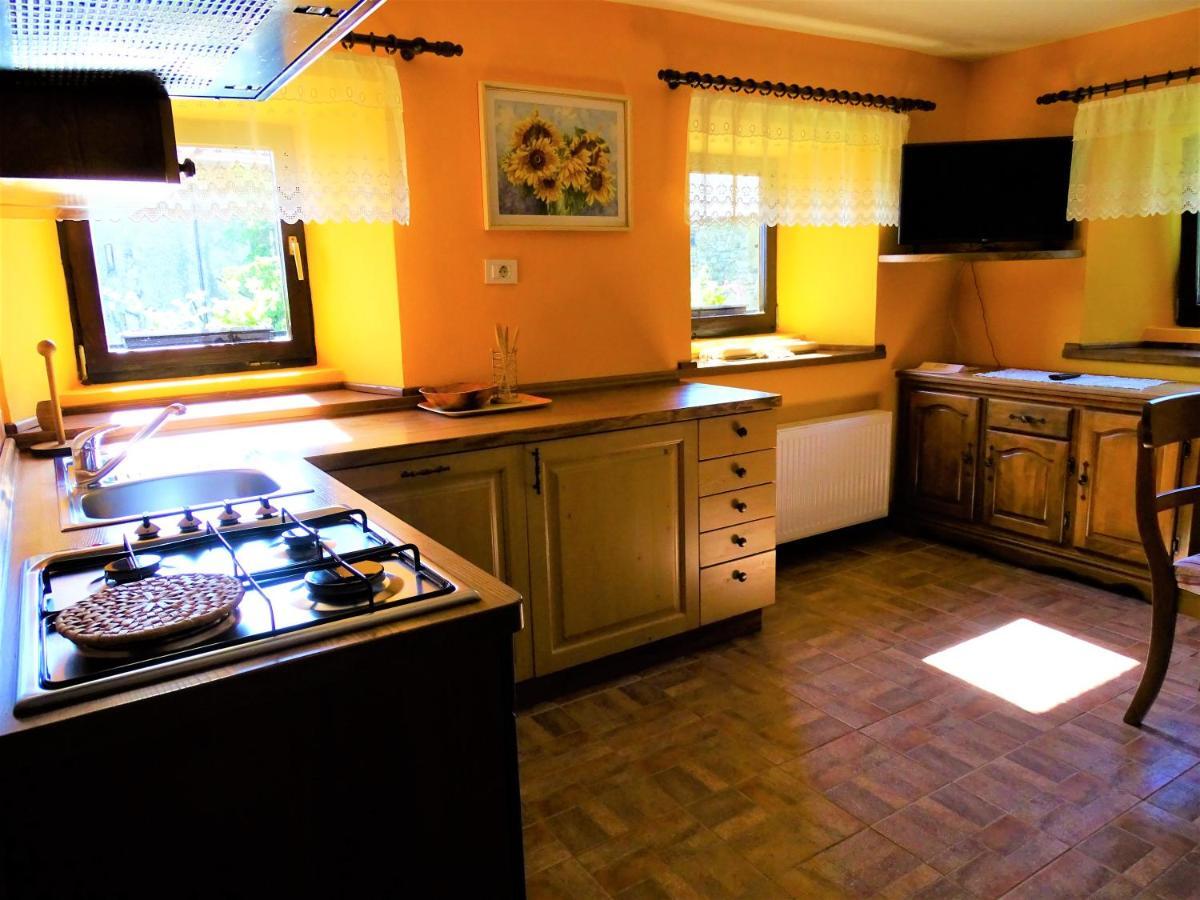 Apartmaji Pr-Gujlu Sela Nad Podmelcem 5220 Tolmin Podmelec Dış mekan fotoğraf
