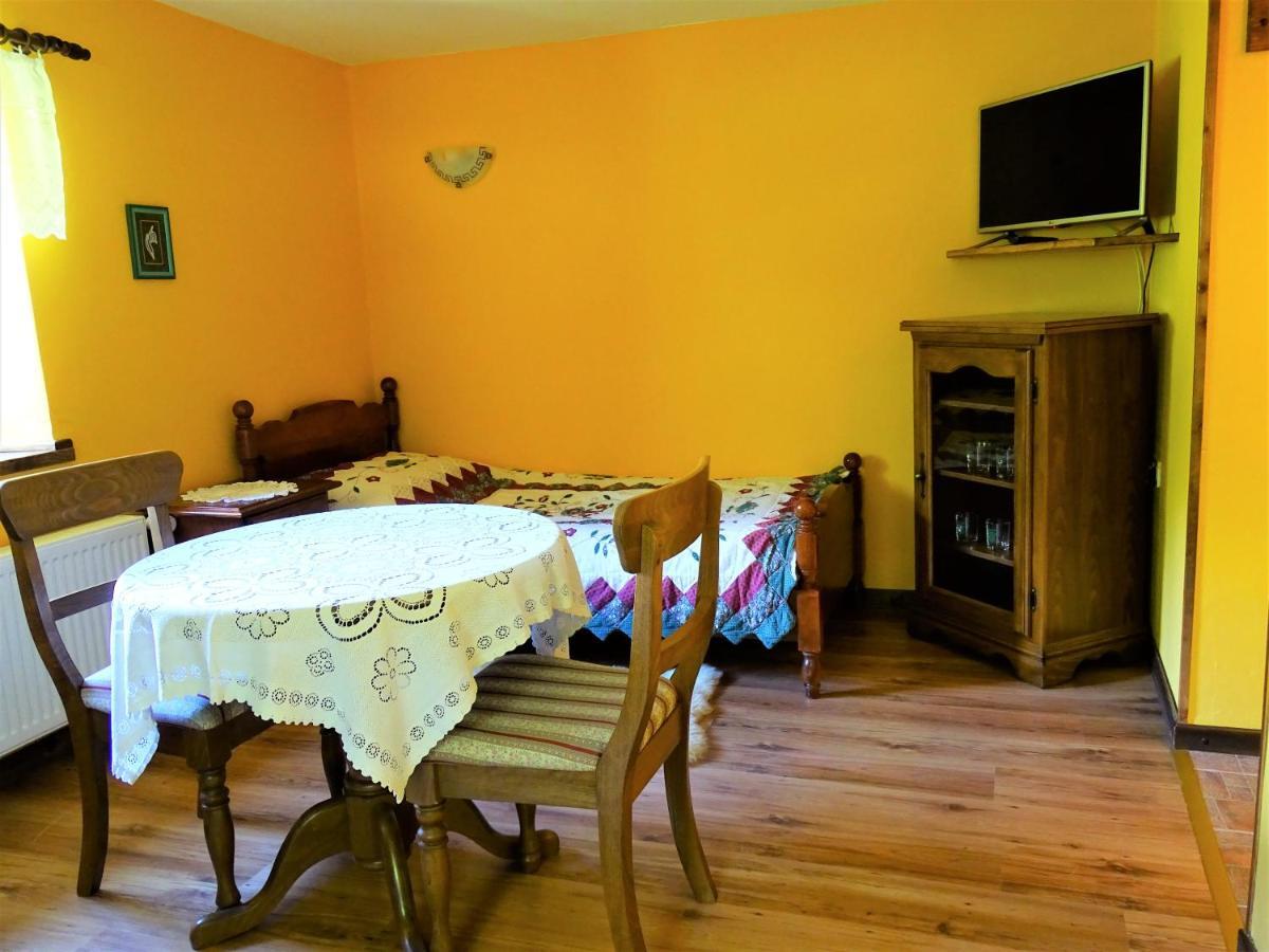 Apartmaji Pr-Gujlu Sela Nad Podmelcem 5220 Tolmin Podmelec Dış mekan fotoğraf