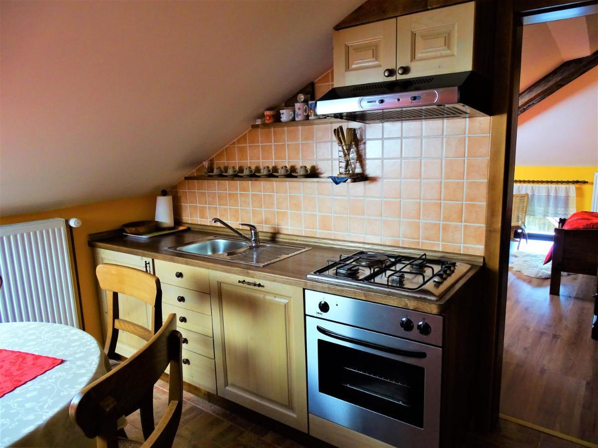 Apartmaji Pr-Gujlu Sela Nad Podmelcem 5220 Tolmin Podmelec Dış mekan fotoğraf
